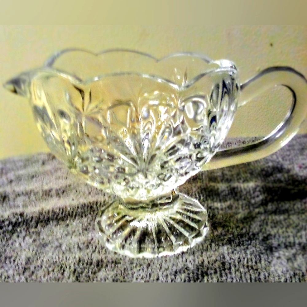 Godinger Crystal Glass Gravy Boat